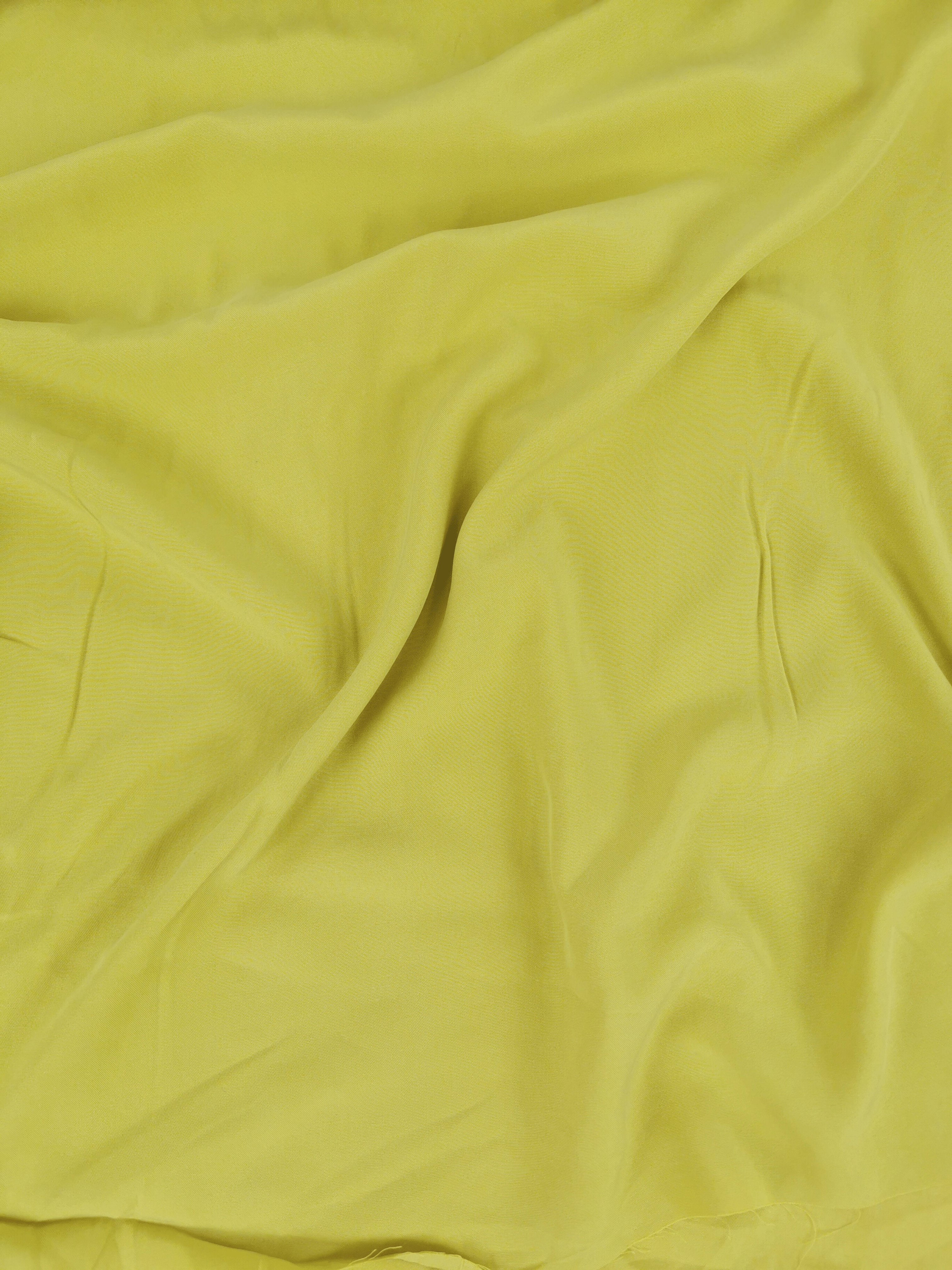 Fließender Tencel gelb